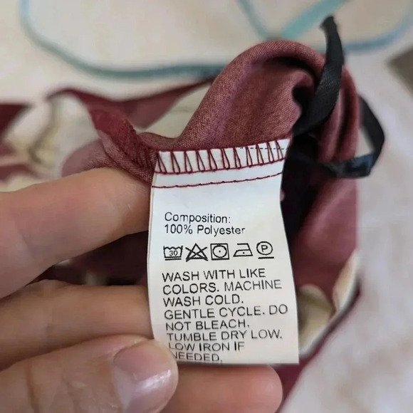 2 piece burgundy & cream floral, high waist shorts & crop top, Women's M O14 - Picture 6 of 8